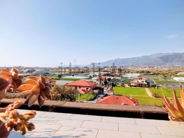 Appartamento in vendita di 68 m² in Strada Rusineo, 11