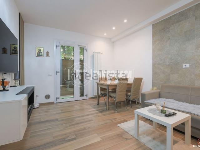 Appartamento in vendita di 68 m² in Via Tito Azzolini, 6