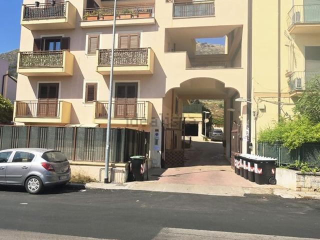 Appartamento in vendita di 68 m² in Via Tommaso Natale, 120