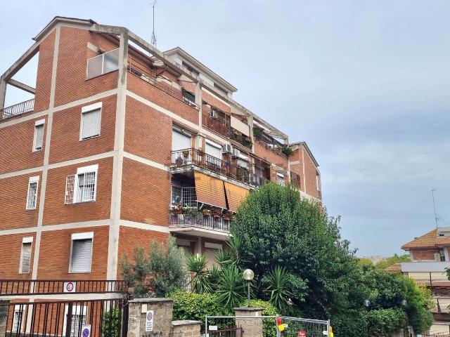 Appartamento in vendita di 68 m² in Via Angelo Annaratone