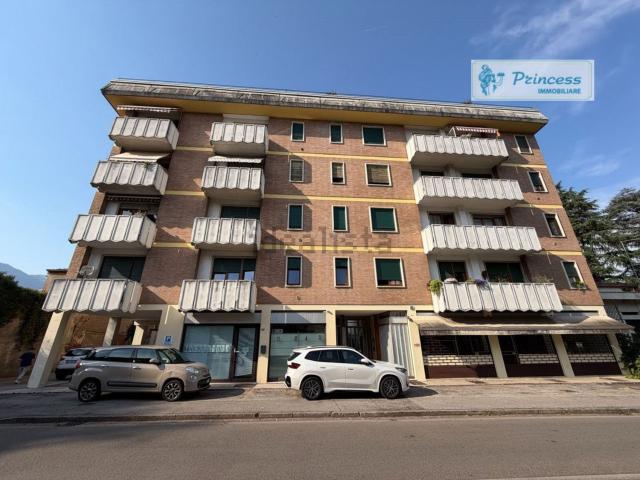 Appartamento in vendita di 68 m² in Via Battaglione Val Leogra, 2