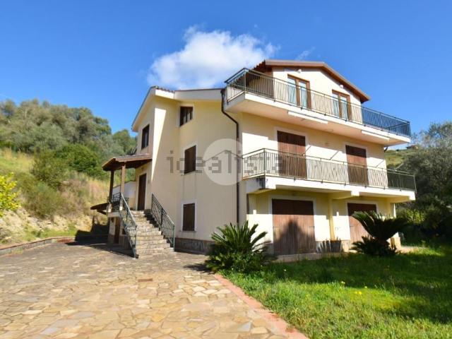 Appartamento in vendita di 68 m² in Via Campanina