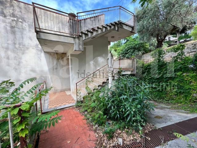 Appartamento in vendita di 68 m² in Via della Collina, 2