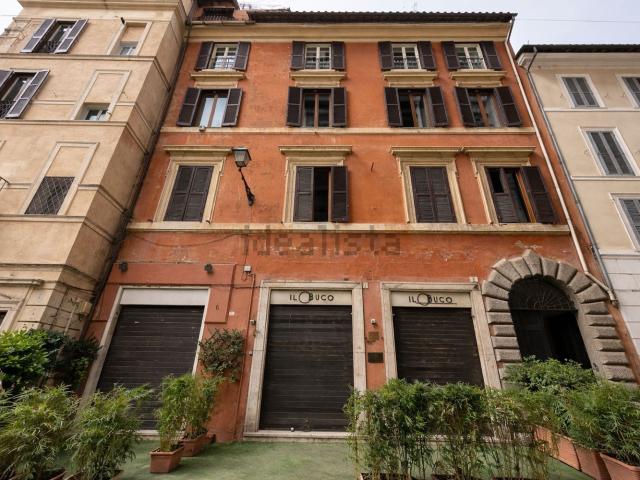 Appartamento in vendita di 68 m² in Via di S. Ignazio, 9