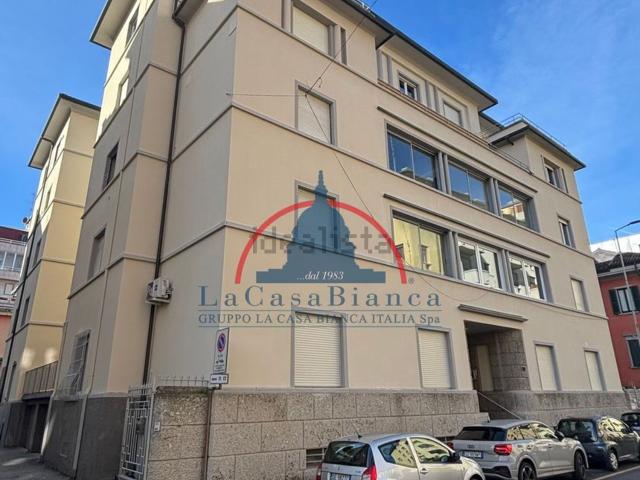 Appartamento in vendita di 68 m² in Via G. Tiraboschi