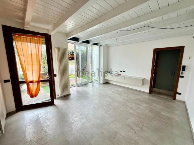 Appartamento in vendita di 68 m² in Via Mamago Roso