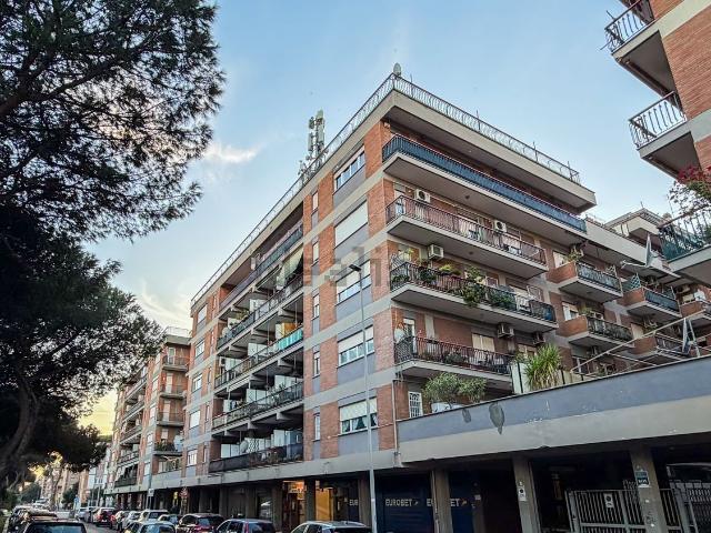 Appartamento in vendita di 68 m² in Viale Giuseppe Genoese Zerbi