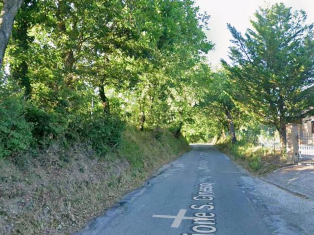 Appartamento in vendita di 6930 m² in Frazione San Ginesio