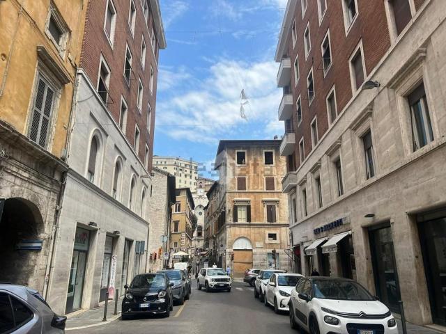 Appartamento in vendita di 69 m² in Corso Cavour, 80