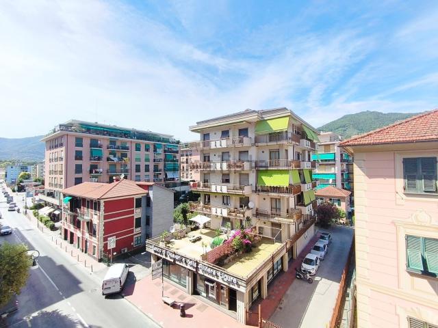 Appartamento in vendita di 69 m² in Corso Goffredo Mameli, 327