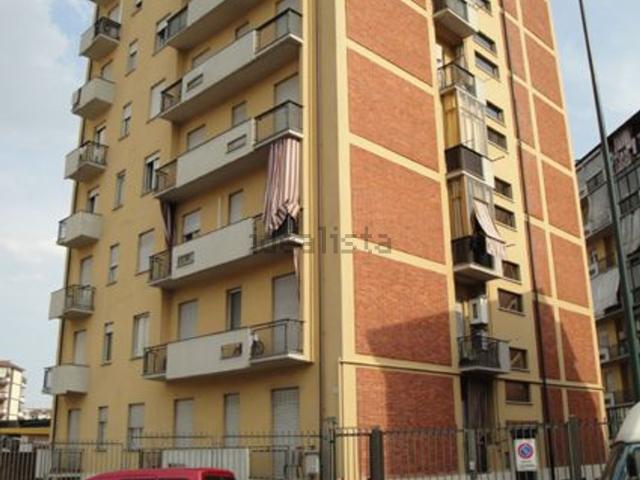 Appartamento in vendita di 69 m² in Corso Lucio Quinzio Cincinnato, 152