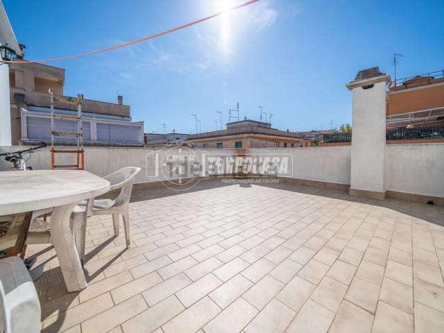 Appartamento in vendita di 69 m² in Piazza di Cinecittà, 33