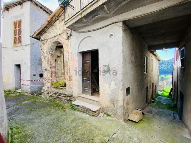 Appartamento in vendita di 69 m² in Via della Scuola, 11
