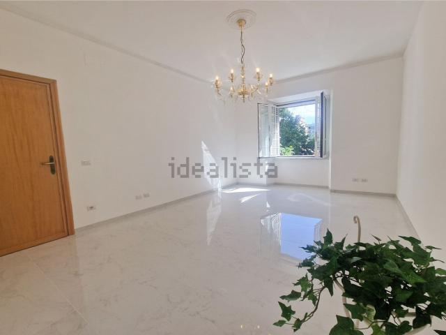 Appartamento in vendita di 69 m² in Via Egerio Levio, 21