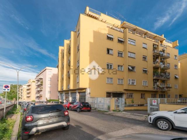 Appartamento in vendita di 69 m² in Viale Jonio, 111