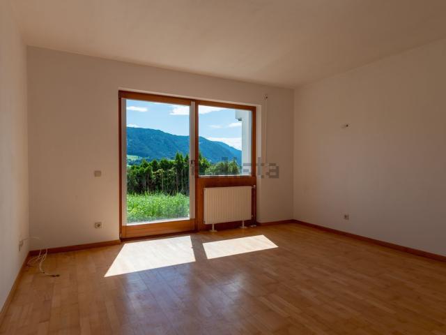 Appartamento in vendita di 73 m² in Frazione Aica di Sopra, 22