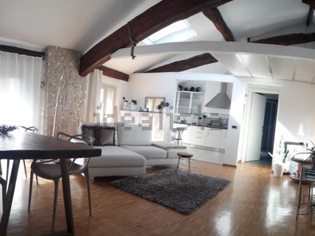 Appartamento in vendita di 73 m² in Via Vetera, 4