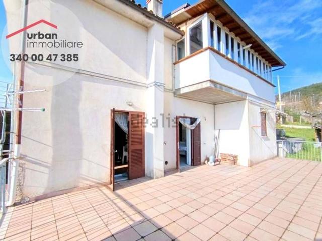 Appartamento in vendita di 73 m² in Via Cisternola, 1