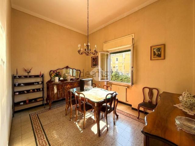 Appartamento in vendita di 73 m² in Via Gio Batta Roggerone, 10