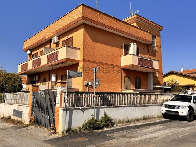 Appartamento in vendita di 73 m² in Via Padre Fausto Federici, 20