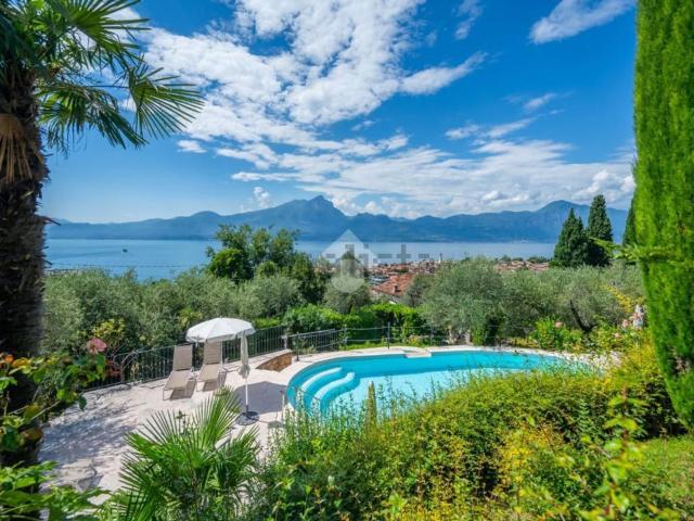 Appartamento in vendita di 73 m² in Via per Albisano, 91