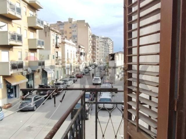 Appartamento in vendita di 73 m² in Via Ruggero Loria, 129