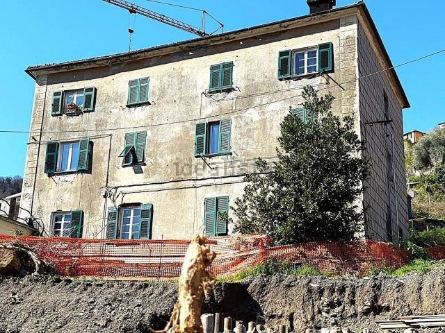 Appartamento in vendita di 700 m² in Salita Balilla Grillotti
