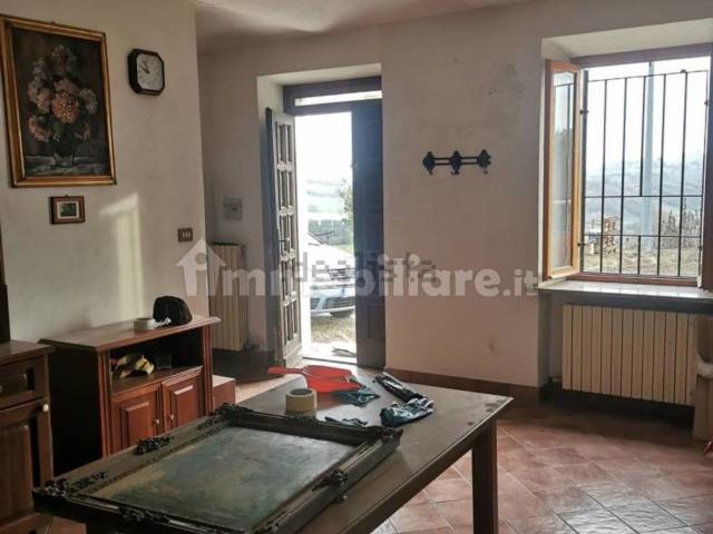 Appartamento in vendita di 70 m² in Frazione Gorzano, 85