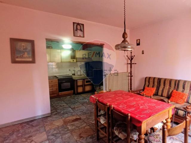 Appartamento in vendita di 70 m² in Località Restone, 3