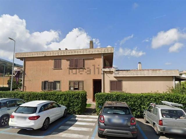 Appartamento in vendita di 70 m² in Piazza Albegna, 1