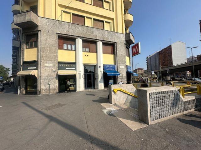 Appartamento in vendita di 70 m² in Piazzale Luigi Emanuele Corvetto, 1