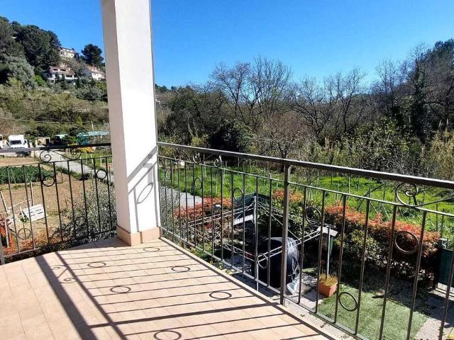 Appartamento in vendita di 70 m² in Strada Montegrazie