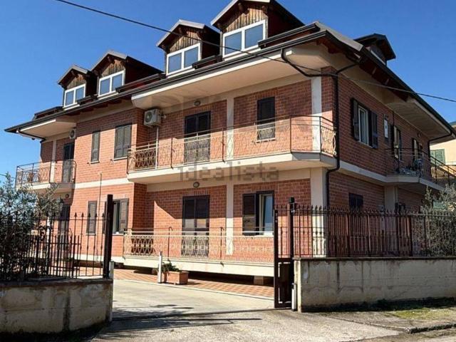 Appartamento in vendita di 70 m² in Via 4 Novembre, 236