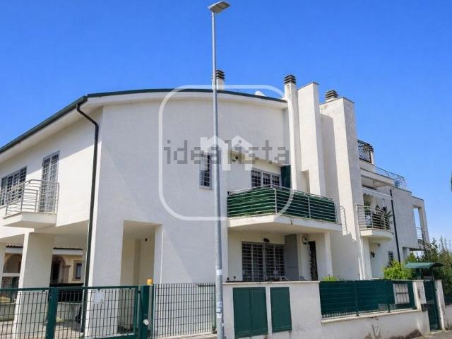 Appartamento in vendita di 70 m² in Via Tione degli Abruzzi
