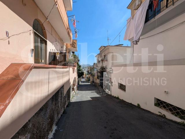 Appartamento in vendita di 70 m² in Via Torregaveta