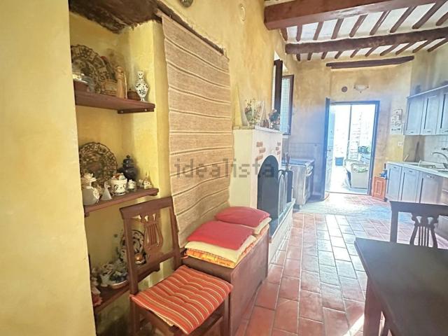 Appartamento in vendita di 70 m² in Via Tra le Case, 1