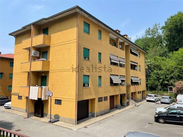Appartamento in vendita di 70 m² in Via U. Foscolo, 6