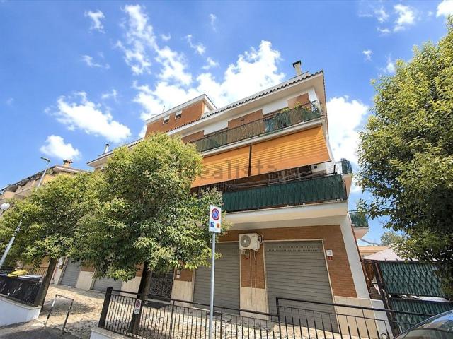 Appartamento in vendita di 70 m² in Via Vallo della Lucania
