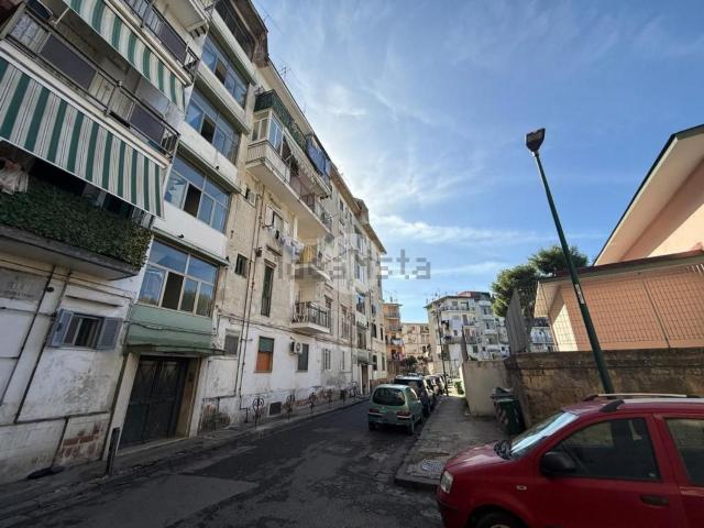 Appartamento in vendita di 70 m² in Via Vietri, 2
