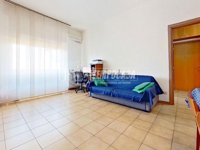 Appartamento in vendita di 70 m² in Via A. Panzini, 15
