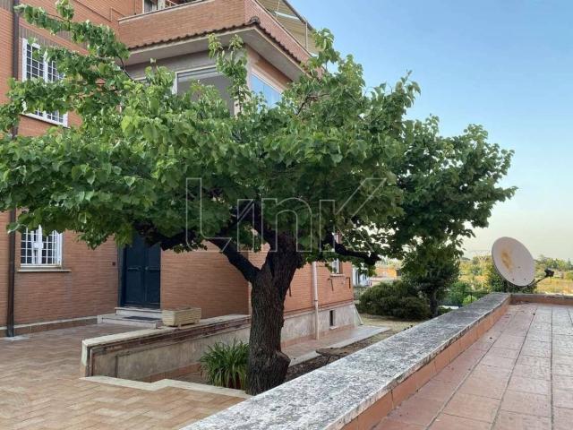 Appartamento in vendita di 70 m² in Via Al Sesto Miglio