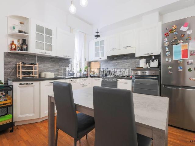 Appartamento in vendita di 70 m² in Via Alessandro Menganti