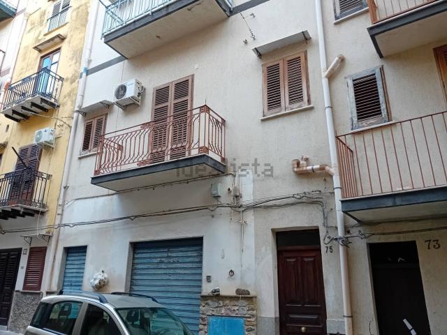 Appartamento in vendita di 70 m² in Via Antonino Curreri