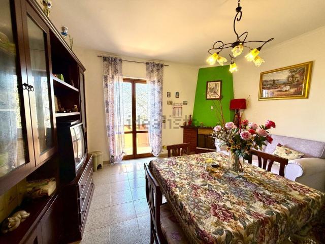 Appartamento in vendita di 70 m² in Via Ariccia