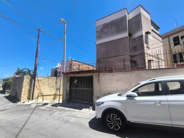 Appartamento in vendita di 70 m² in Via Baracca Francesco, 45