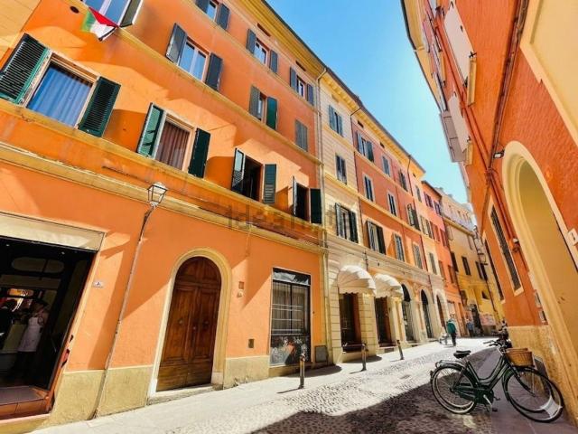 Appartamento in vendita di 70 m² in Via Canonica, 3