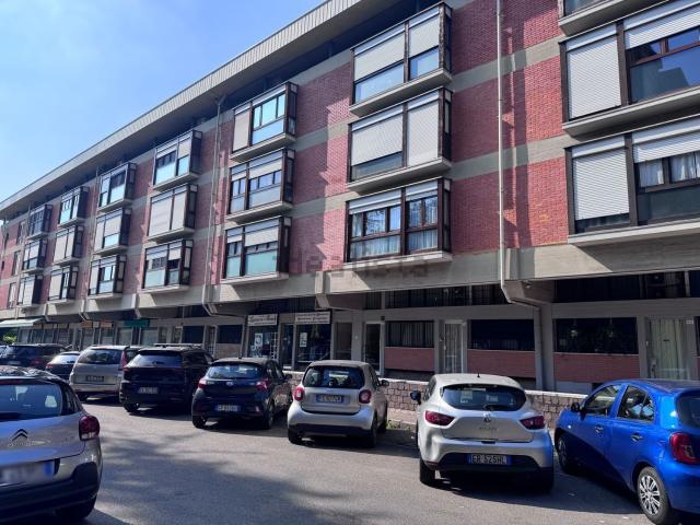 Appartamento in vendita di 70 m² in Via Carlo Cicogna Mozzoni, 7