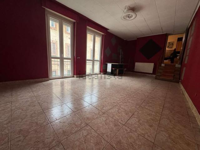 Appartamento in vendita di 70 m² in Via Carlo Romanò