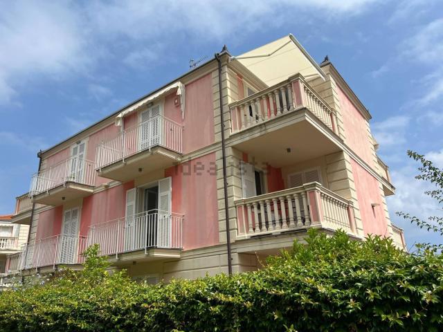 Appartamento in vendita di 70 m² in Via Cesare Battisti, 25