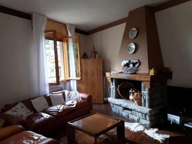 Appartamento in vendita di 70 m² in Via Circonvallazione, 1